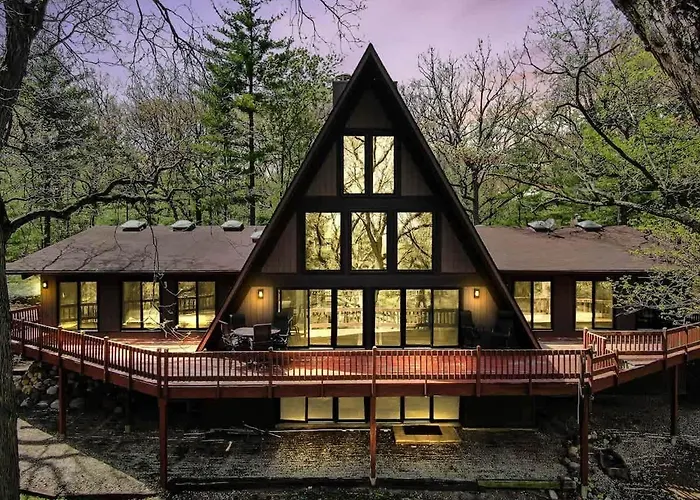 Private A-frame - 5 Acres-fishing Pond-rock Bull Valley