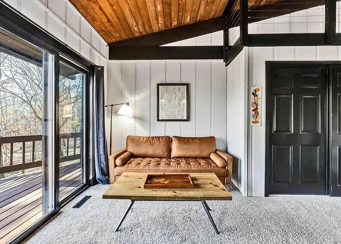 Private A-frame - 5 Acres-fishing Pond-rock Bull Valley